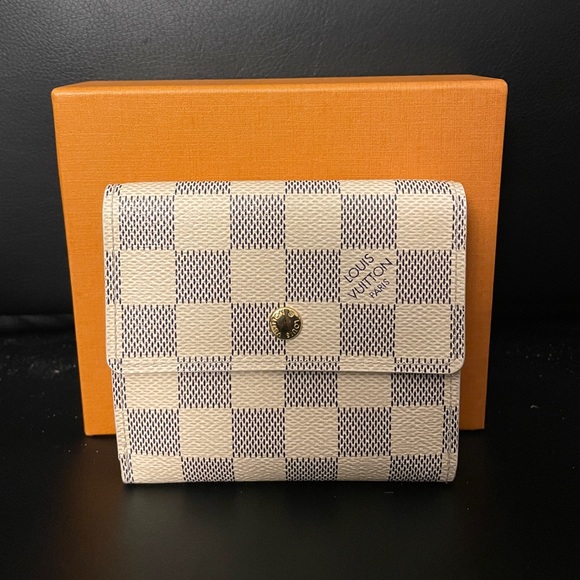 Louis Vuitton Handbags - ❌SOLD❌Louis Vuitton Elise Wallet in Damier Azur